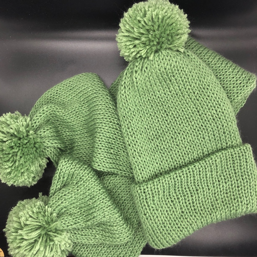 New! Super Soft Lightweight Knit Slouchy Pom-Pom Beanie & Scarf, 2 Piece Set